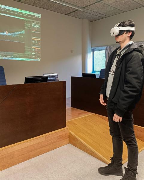 Imagen Alumnos-de-los-ciclos-de-Sonido-y-Videodj-con-Suso-Ramallo-02.jpg